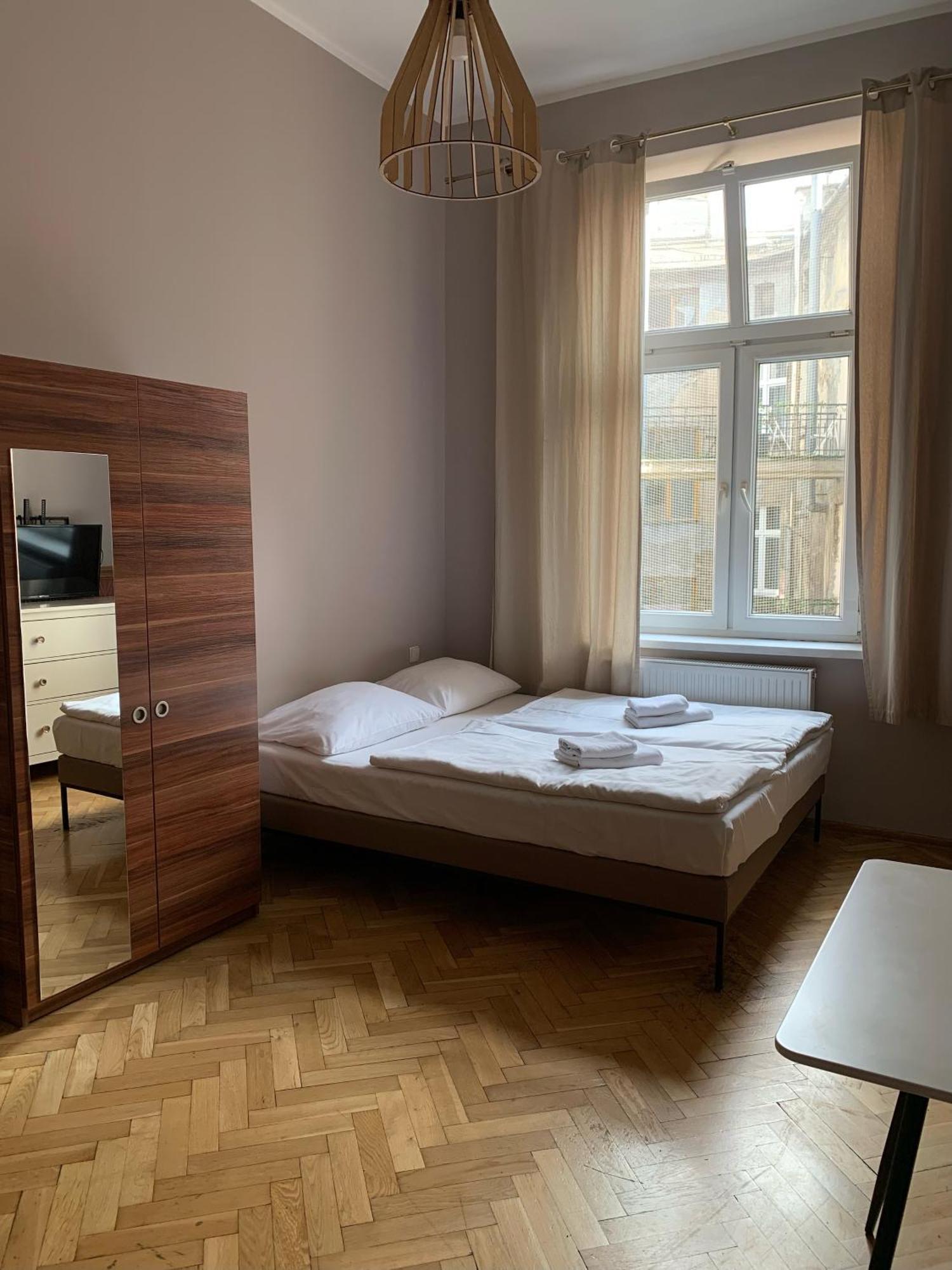 Apartament Gold Jasmine Lägenhet Kraków Exteriör bild